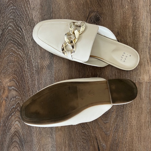 Mules - Picture 3 of 3